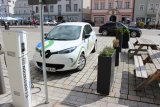 Stadtwerke Pfaffenhofen - Lautlose Sause: Mit der neuen E-Ladekarte der Stadtwerke im In- und Ausland Strom tanken
