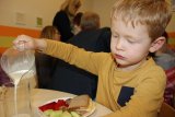 Stadtwerke Pfaffenhofen - Stadtwerke spenden Trinkgläser für Kindergärten in Pfaffenhofen